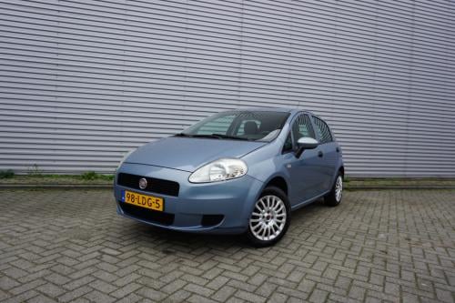 Fiat Grande Punto 1.2 actual airco / elektr. ramen / trekhaak / nieuwe apk!