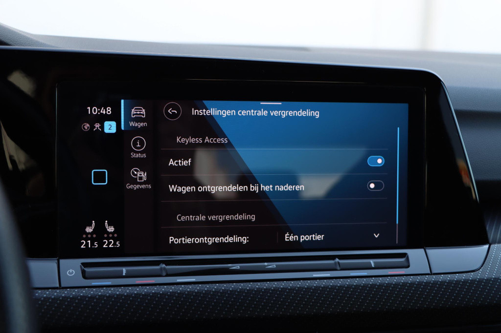Volkswagen Golf 1.5 etsi r-line 150pk dsg7