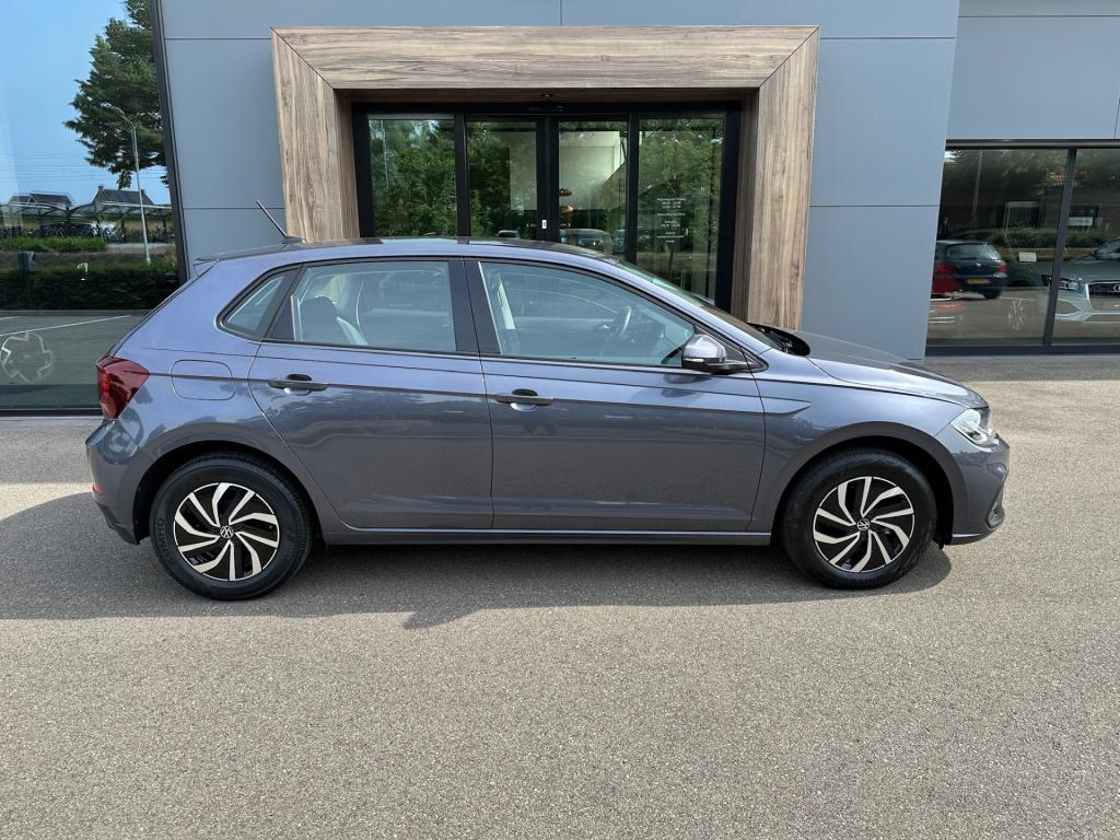 Volkswagen Polo 1.0 tsi life 95pk | carplay | navi | parkeersensoren | lich