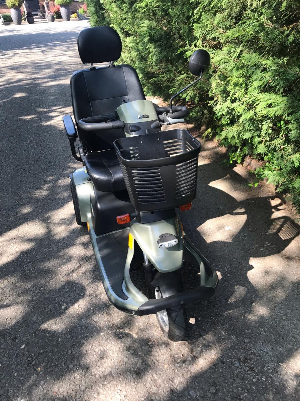 Tekoop nette scootmobiel pride victory Luna met nieuwe accu’s bon aanwezig