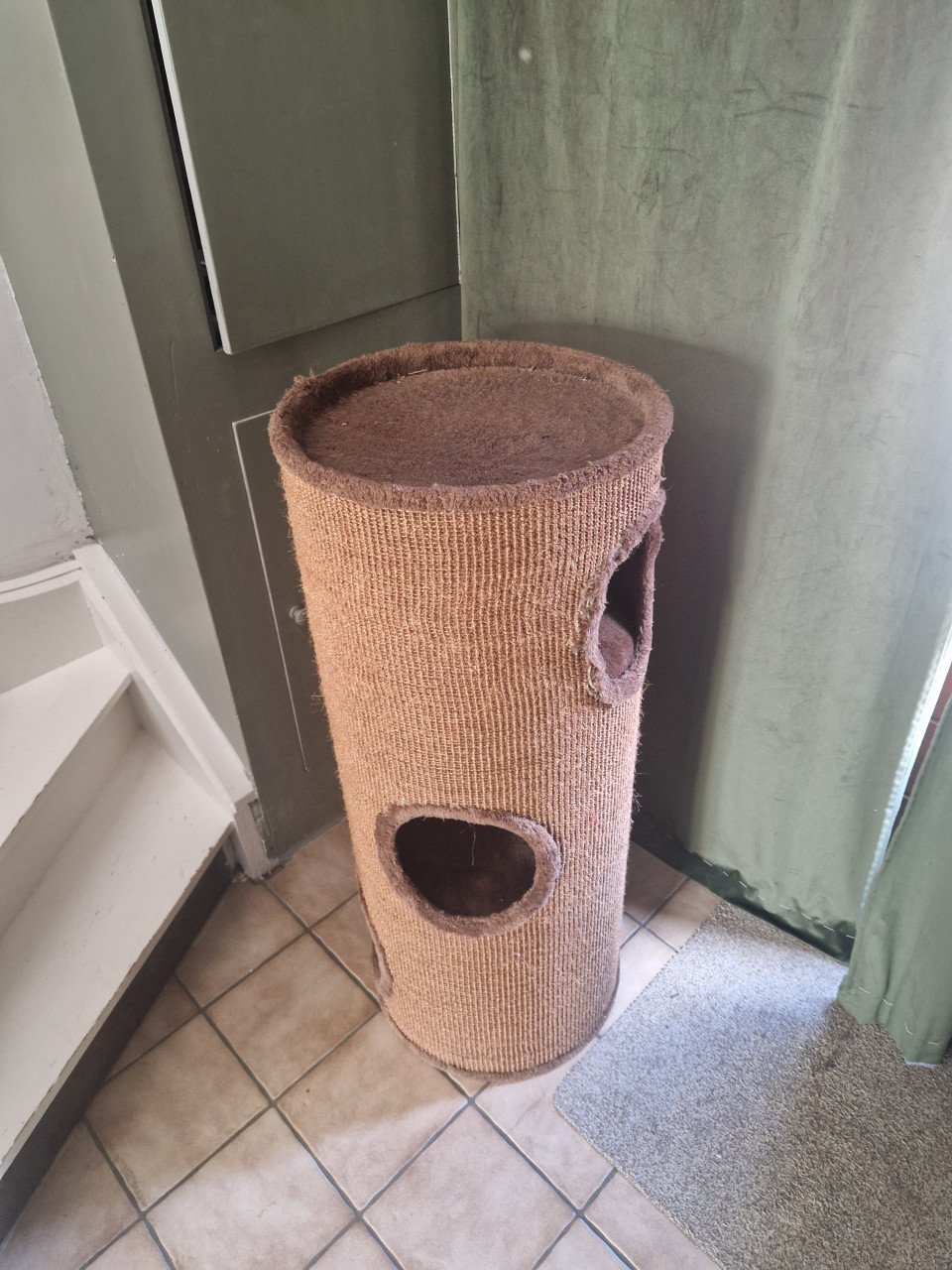 Tweedehands kattentoren/krabpaal