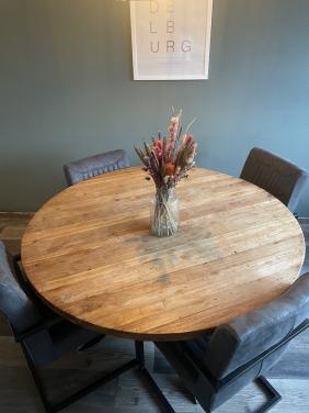 Eetkamerset tafel en 4 stoelen