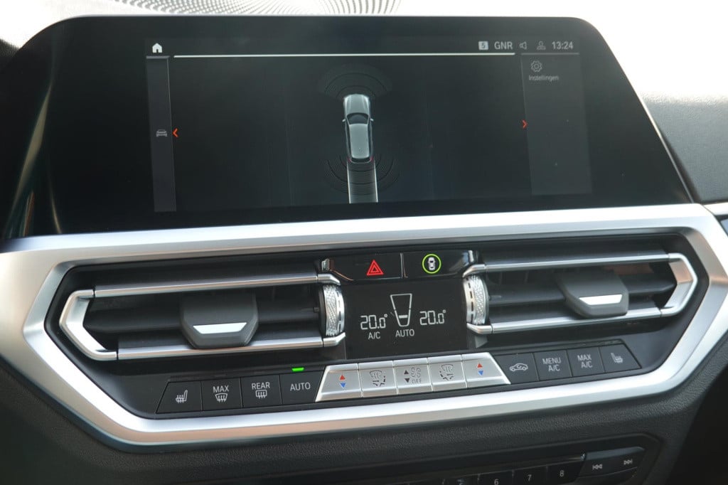 BMW 3-serie touring 330i business edition plus