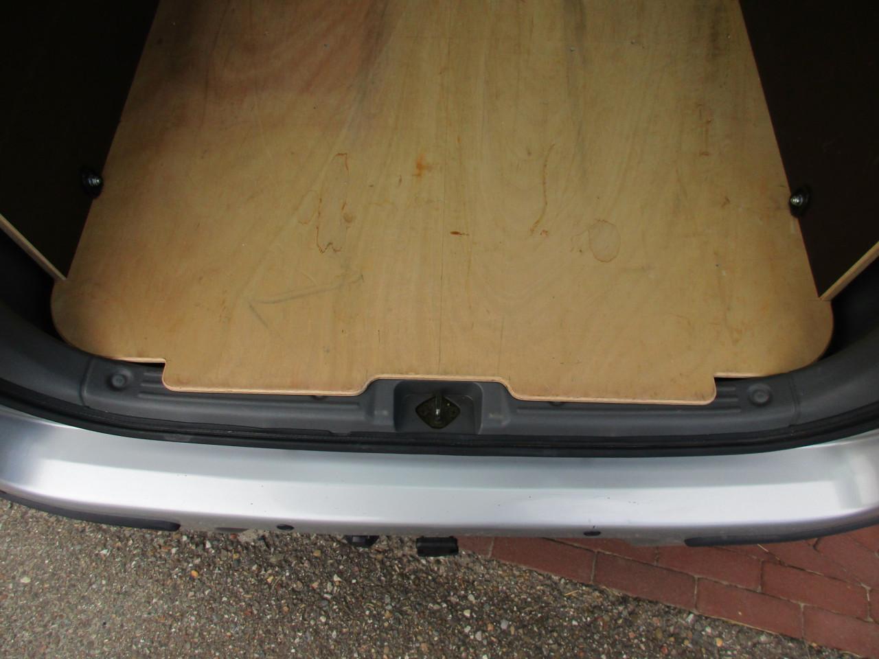 Inzetbak/Laadvloer/betimmering Suzuki Wagon r / Opel Agila