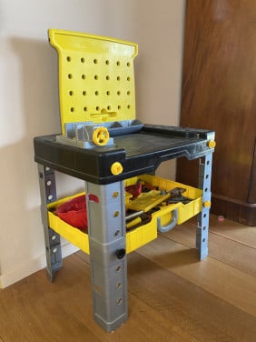 Speelgoed werkbank met inhoud