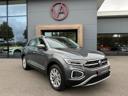 Volkswagen T-roc 1.5 tsi 150pk dsg style carplay | camera | keyless | elek.