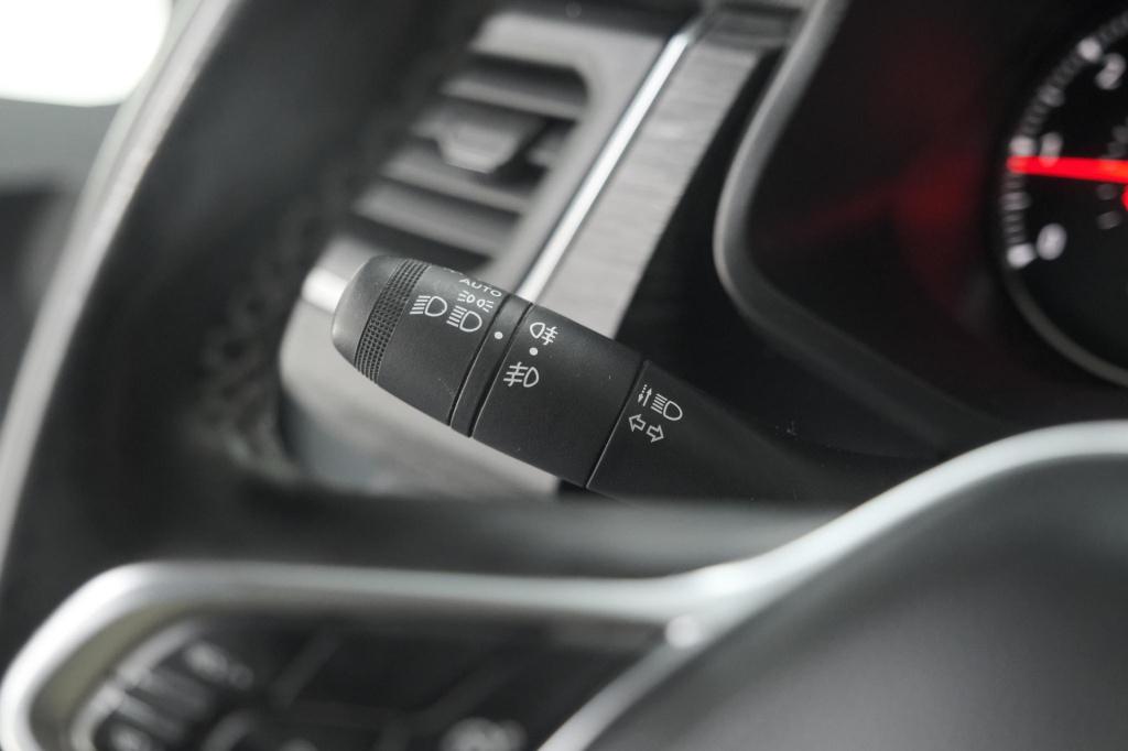 Renault Trafic 2.0 dci 110 t30 l2h1 work edition | trekhaak | camera | navi