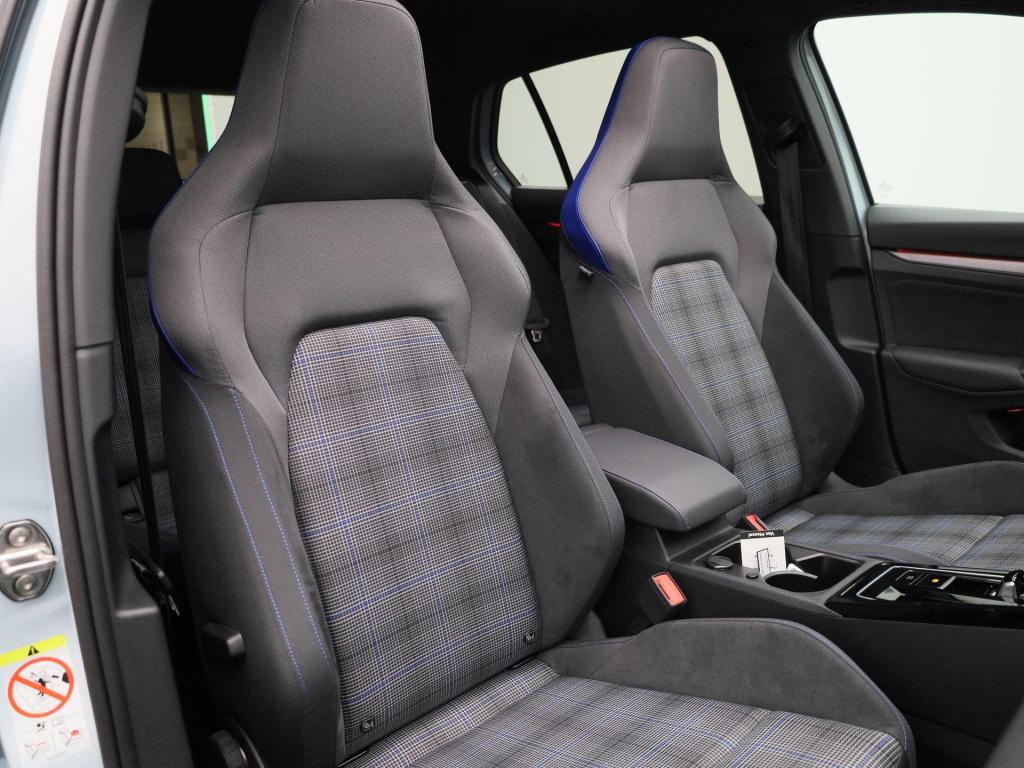 Volkswagen Golf 1.5 ehybrid gte | automaat | panoramadak | navigatie | appl