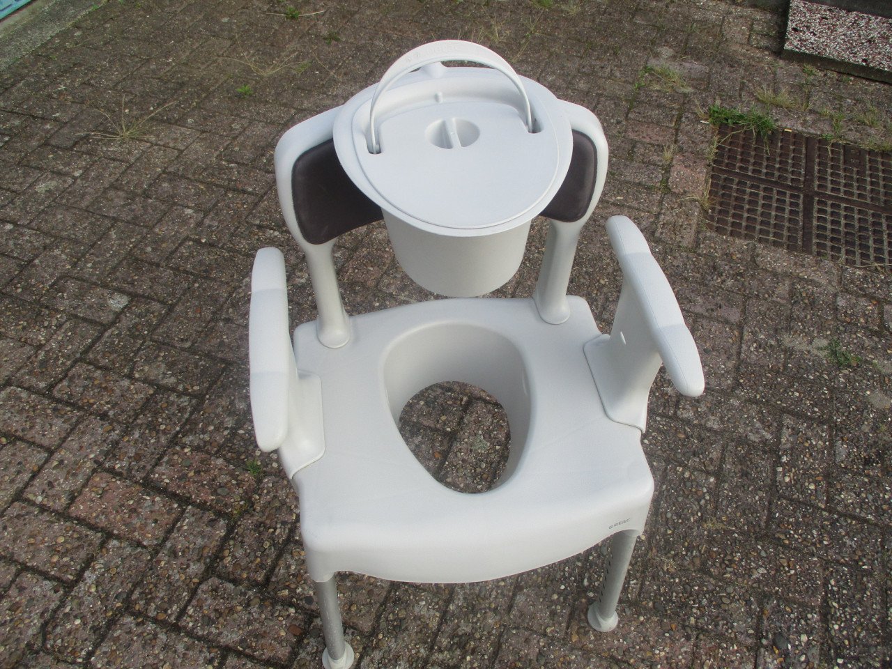 Zgan Stevige Etac douche en/of overzet toiletstoel in hoogte instelbaar