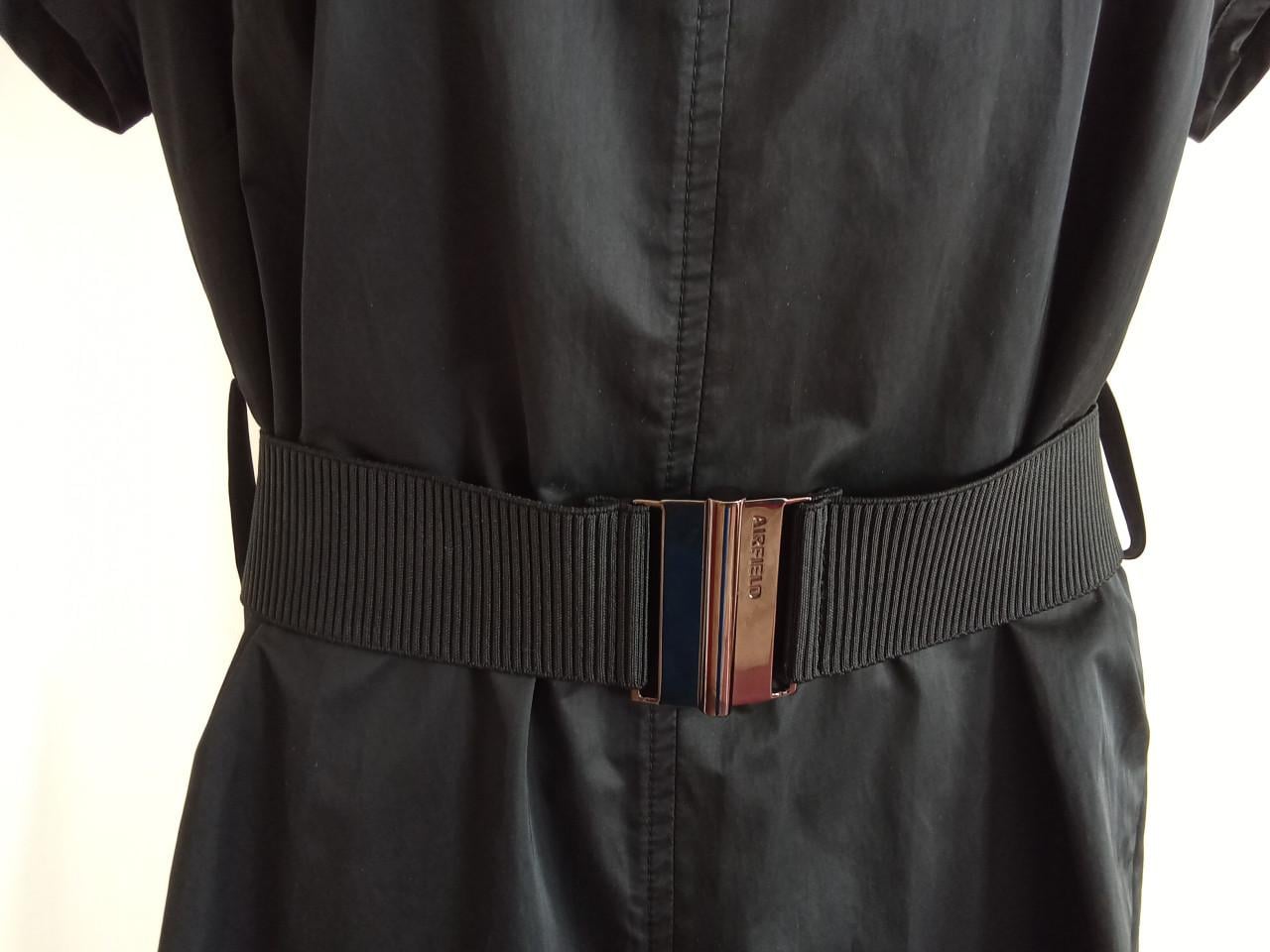 Aparte prachtige zwarte jurk merk Airfield . Maat 38