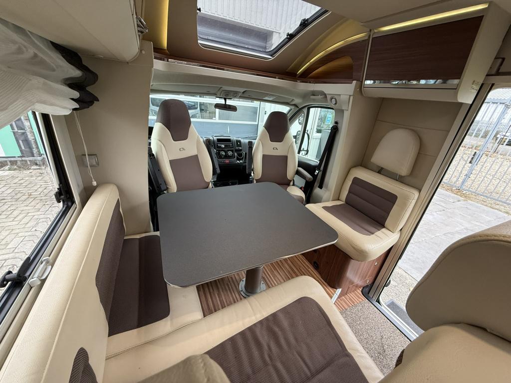 Adria Onbekend matrix m 670 sc