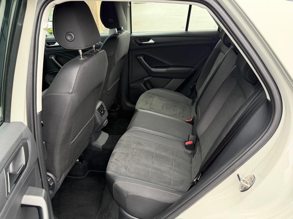 Volkswagen T-roc 1.5 tsi 150pk dsg style carplay | camera | keyless | elek.