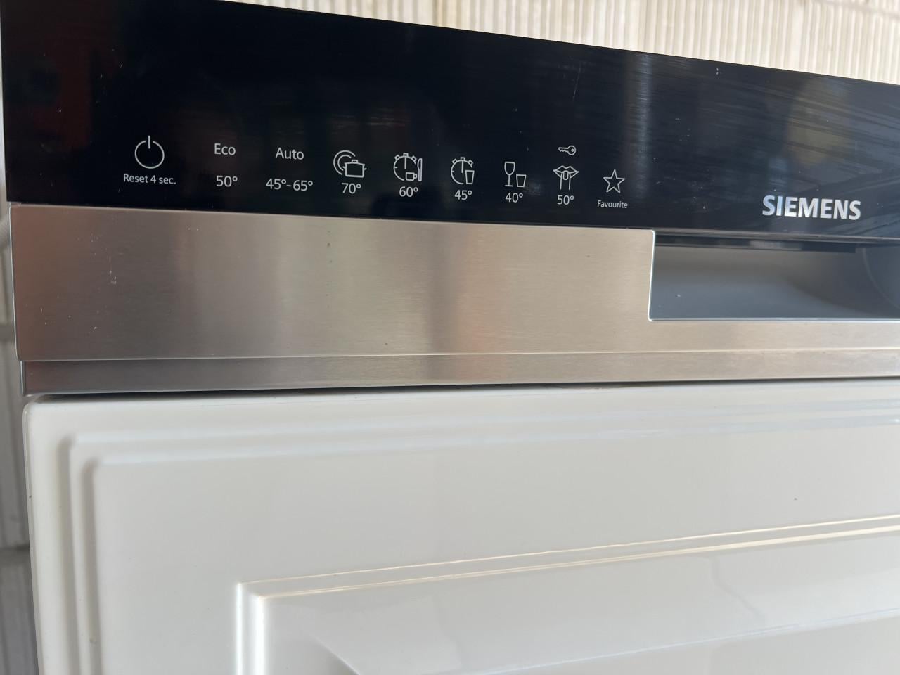 Nieuwe Siemens SN55ES12CE inbouw vaatwasser met besteklade en WIFI
