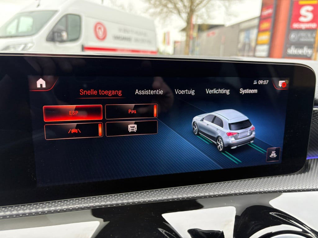 Mercedes-Benz A-Klasse 250 e business solution luxury limited