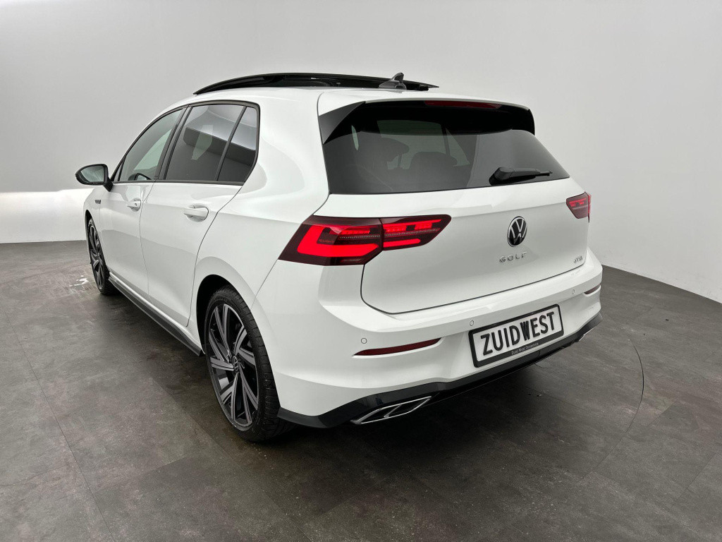 Volkswagen Golf 1.5 etsi r-line pano acc iq camera sfeer