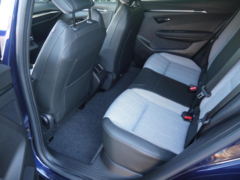 Mitsubishi Eclipse Cross intense 87 kwh 100% ev 620 km range