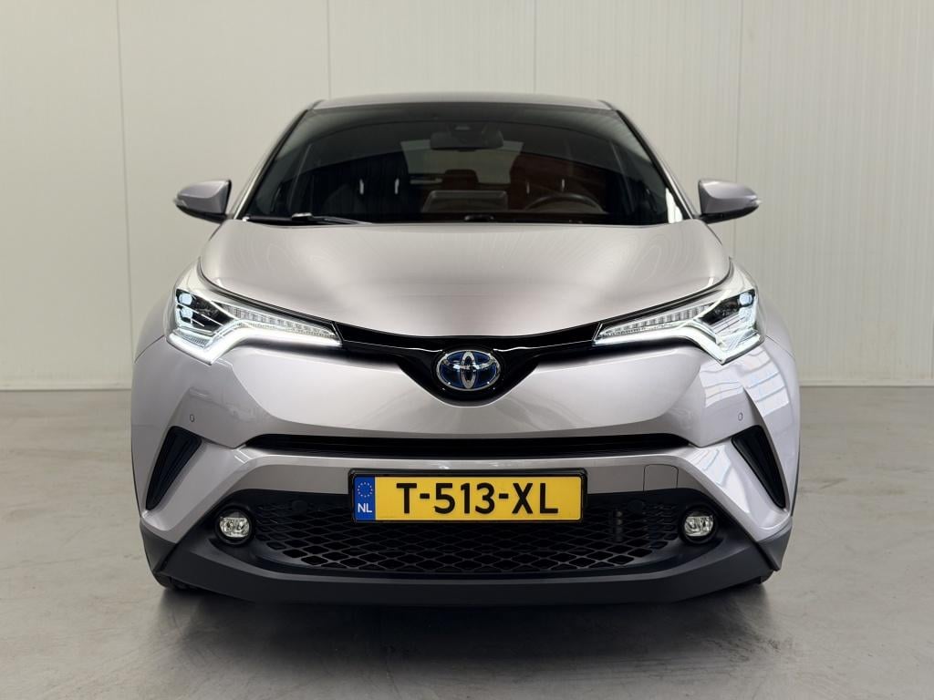 Toyota C-hr 1.8 hybrid executive