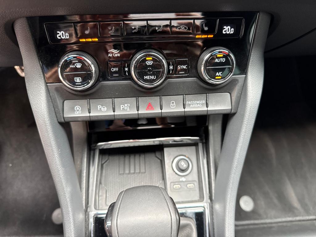Skoda Karoq 1.5 tsi act sportline business