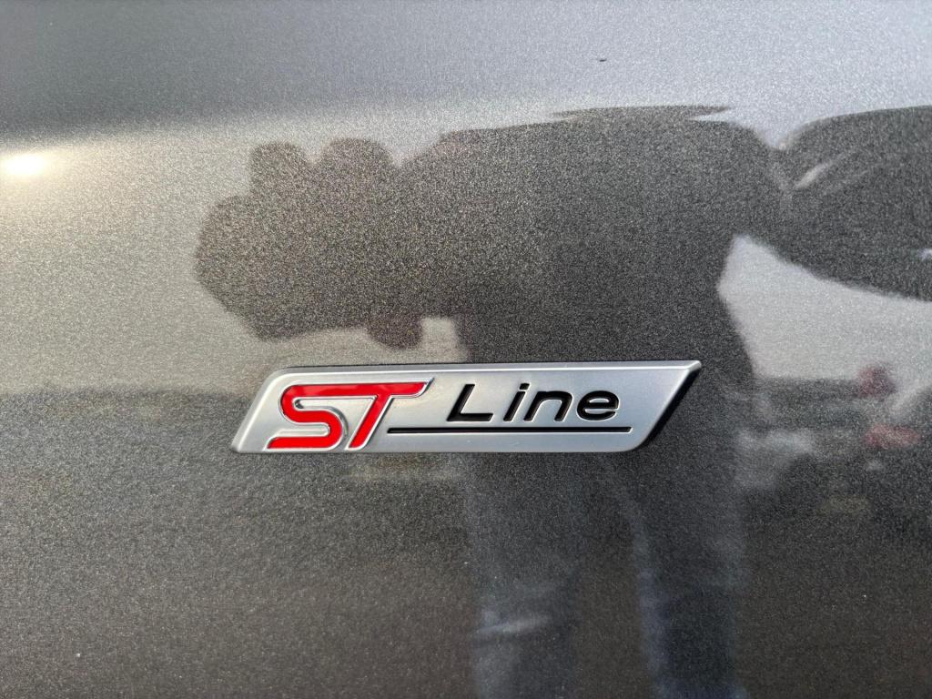 Ford Focus 1.0 ecoboost hybrid 125pk st-line, trekhaak, winterpakket