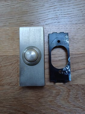 DEURBEL BYRON rvs bedraad + ontvanger met 3 nwe batterijen