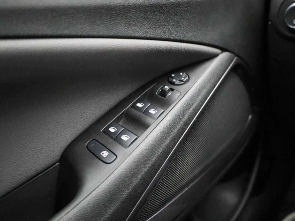 Opel Crossland X 1.2 turbo innovation | navigatie | apple carplay / android