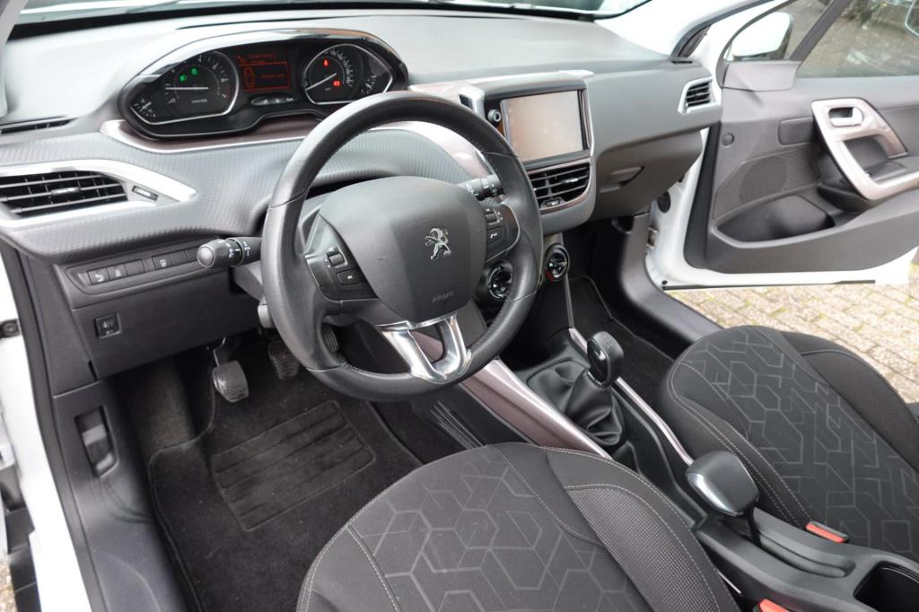 Peugeot 2008 1.6 vti active