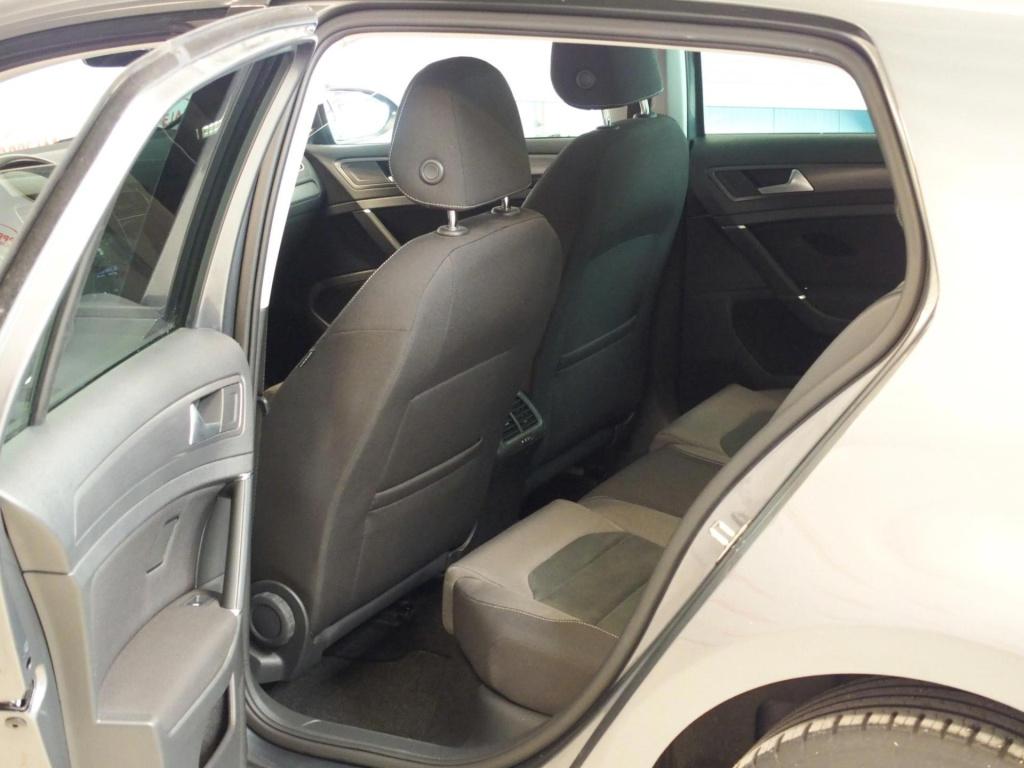 Volkswagen Golf 1.0 tsi comfortline business|stoelverwarming|all season ban