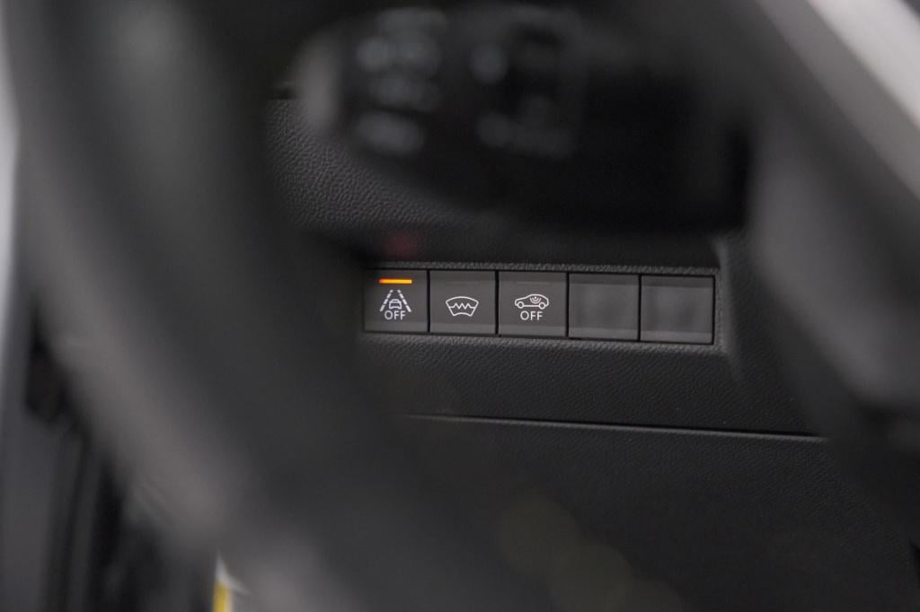 Peugeot 2008 puretech 130 eat8 gt-line | stoelverwarming | camera | dodehoe