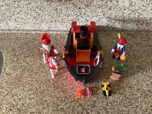 Playmobil. Sinterklaas, paard en Piet, inclusief boot en toebehoren.