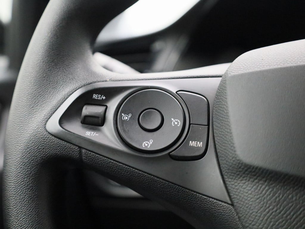 Opel Corsa 1.2 | apple carplay & android auto | parkeersensoren voor+achter