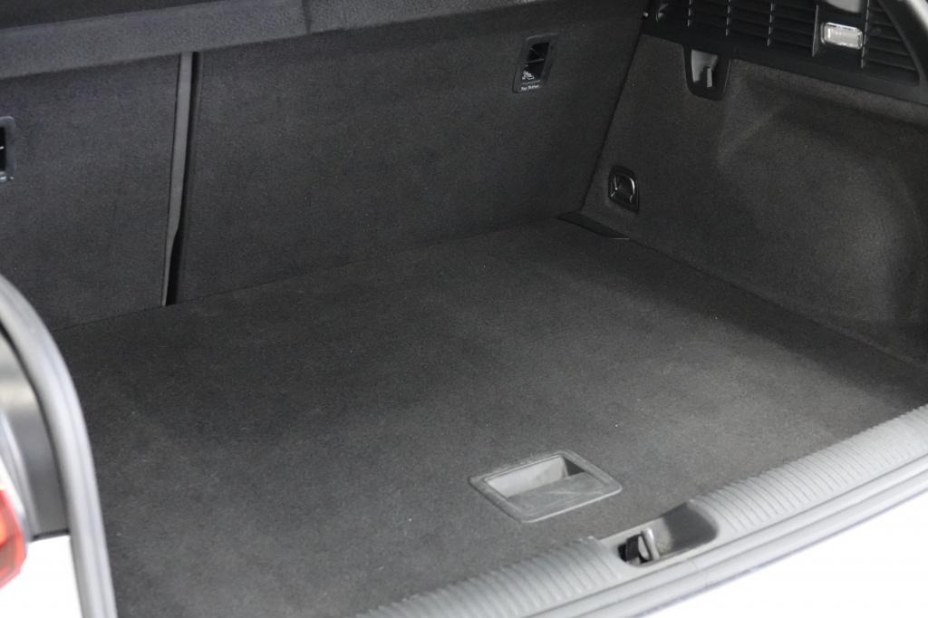 Audi Q2 35 tfsi | camera | pdc | keyless | led |