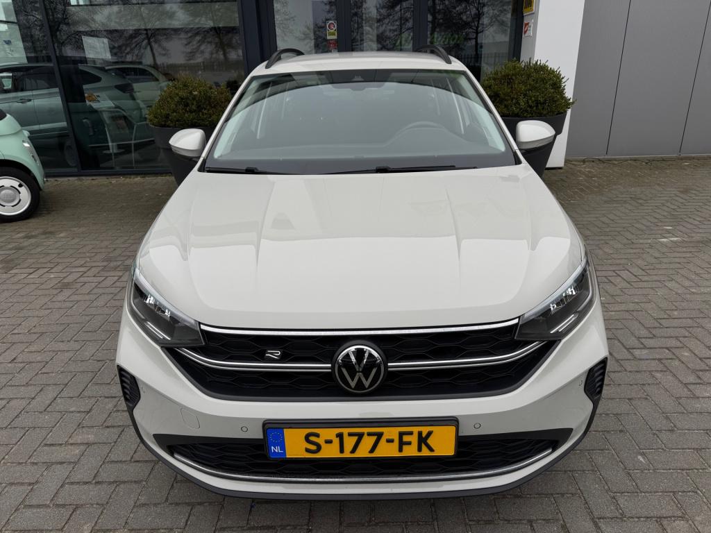 Volkswagen Taigo 1.0 tsi life business * carplay * stoelverwarming * pdc 2x