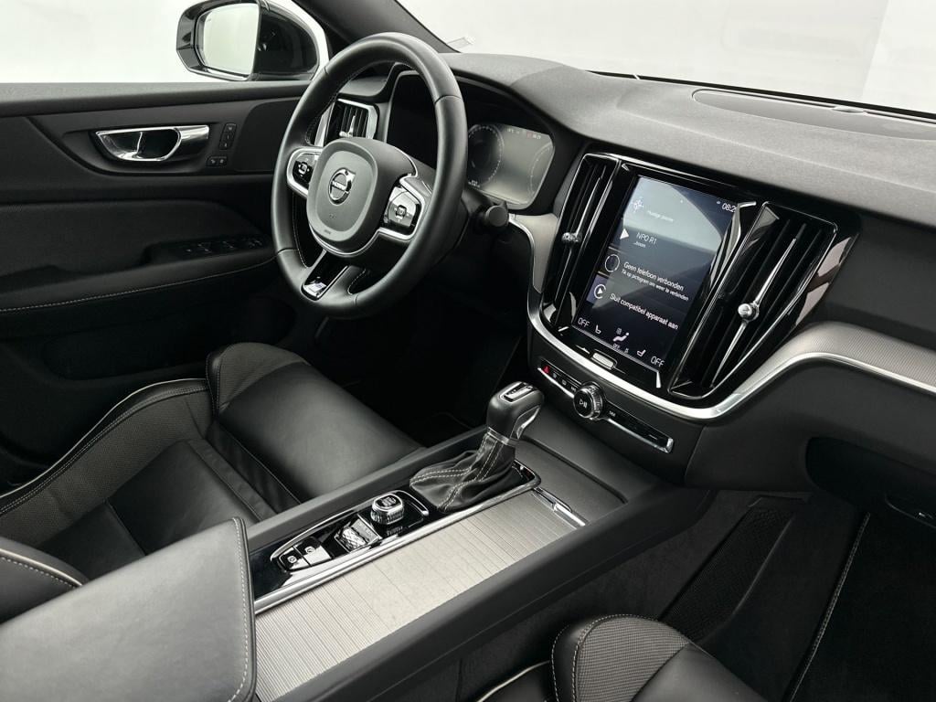Volvo S60 t4 190pk r-design| 360camera| trekhaak| adap.cruise