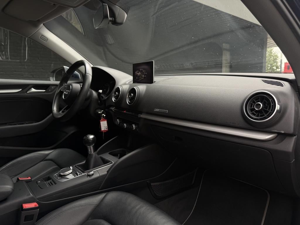 Audi A3 limousine 1.0 tfsi proline