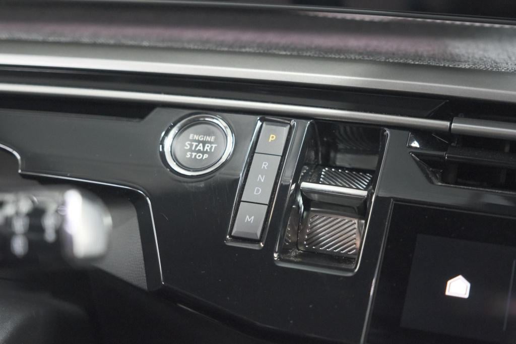 Peugeot 5008 1.2 hybrid 136 gt 7p | adaptieve cruise control | camera | ele