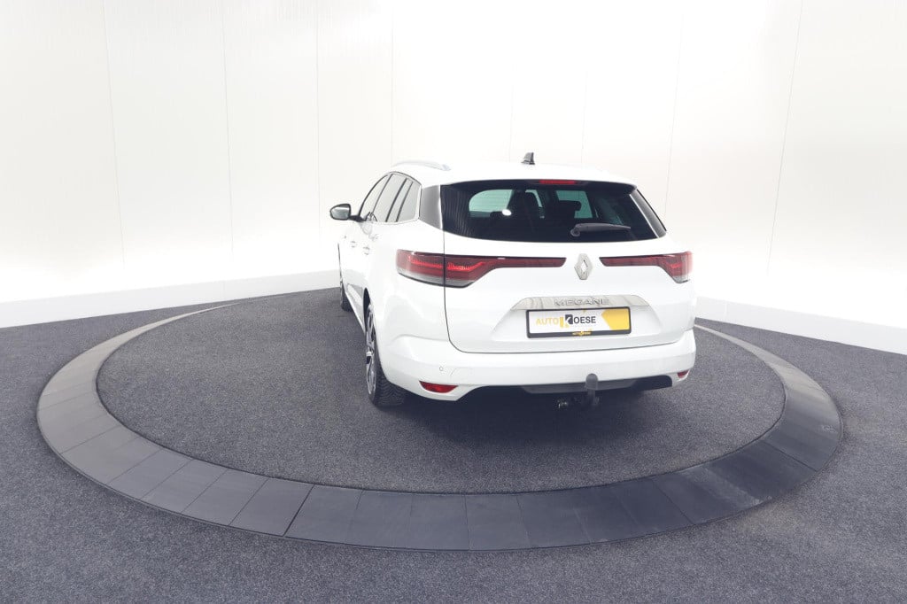 Renault Megane tce 140 edc techno | trekhaak | camera | navigatie | 9.3 inc