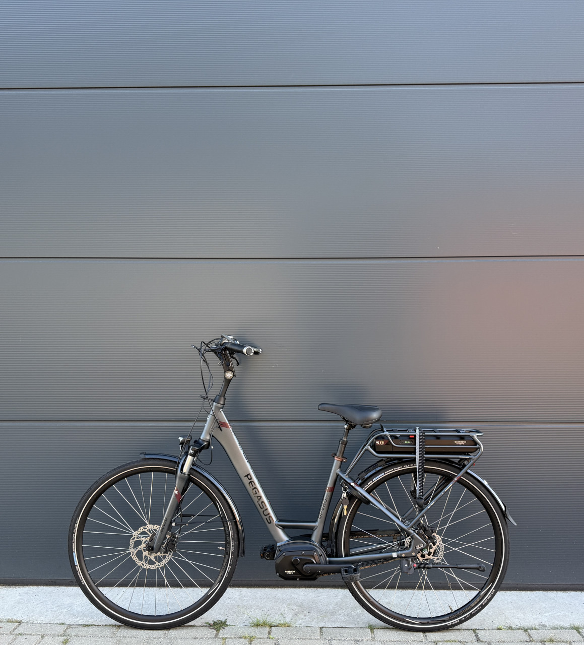 Pegasus Opero E8F middenmotor elektrische fiets