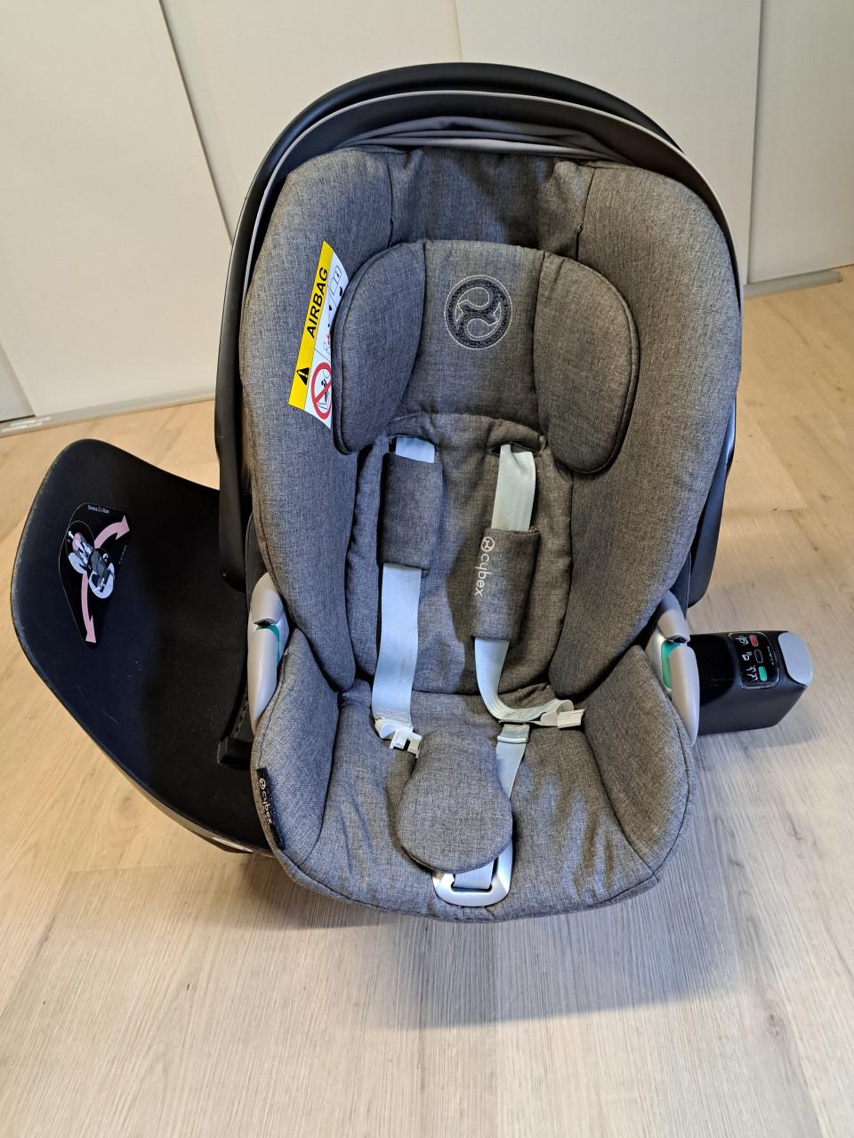 Draaibare autostoel: CYBEX Z i-Size 'MaxiCosi' met ISOFIX base