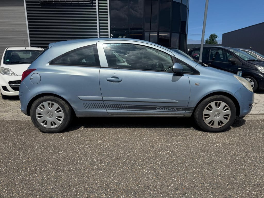 Opel Corsa 1.2-16v enjoy/lees tekst!/