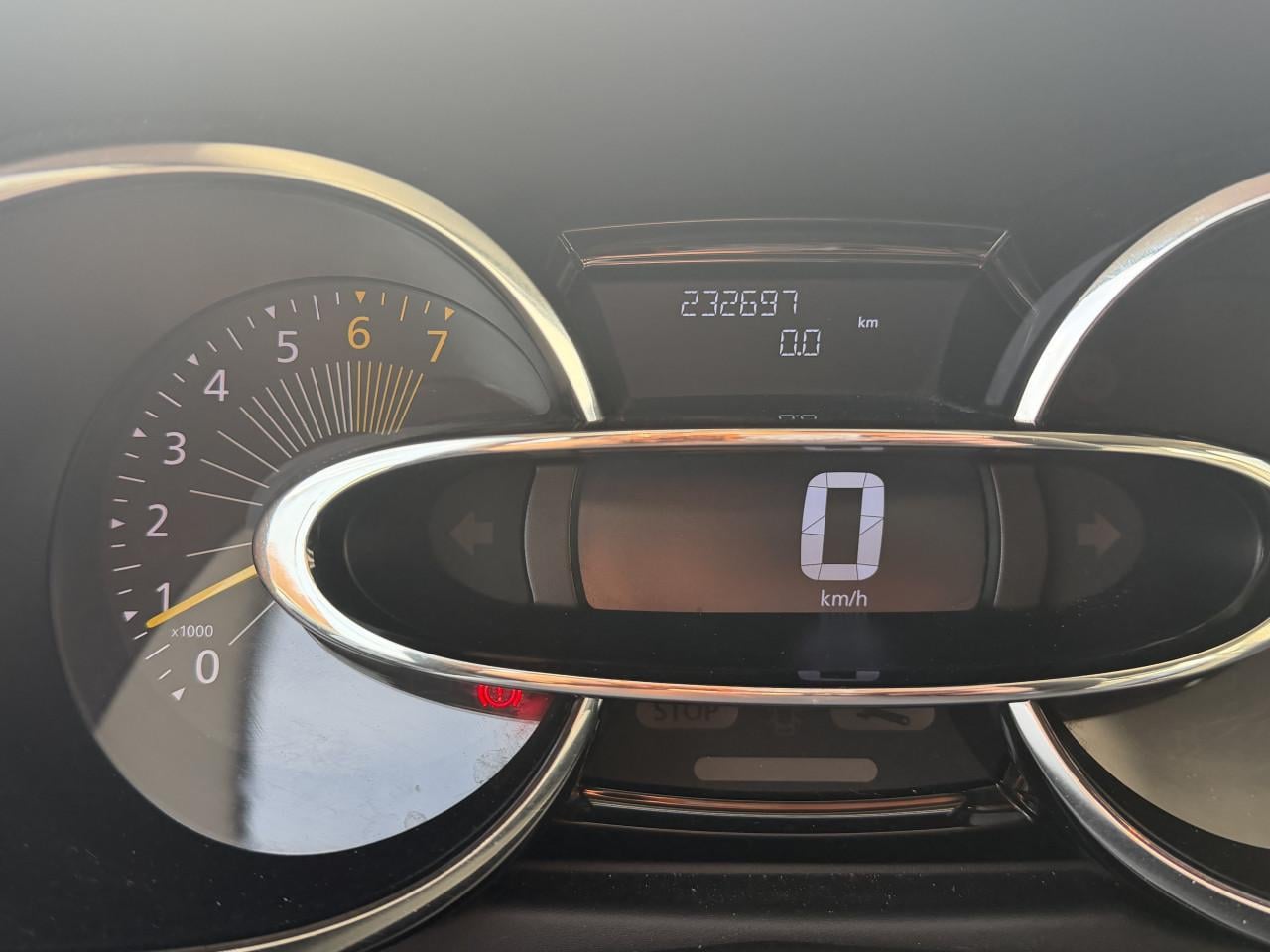 Renault Clio Estate 0.9 TCe Expression  5 deurs stationwagen AIRCO ! ! !