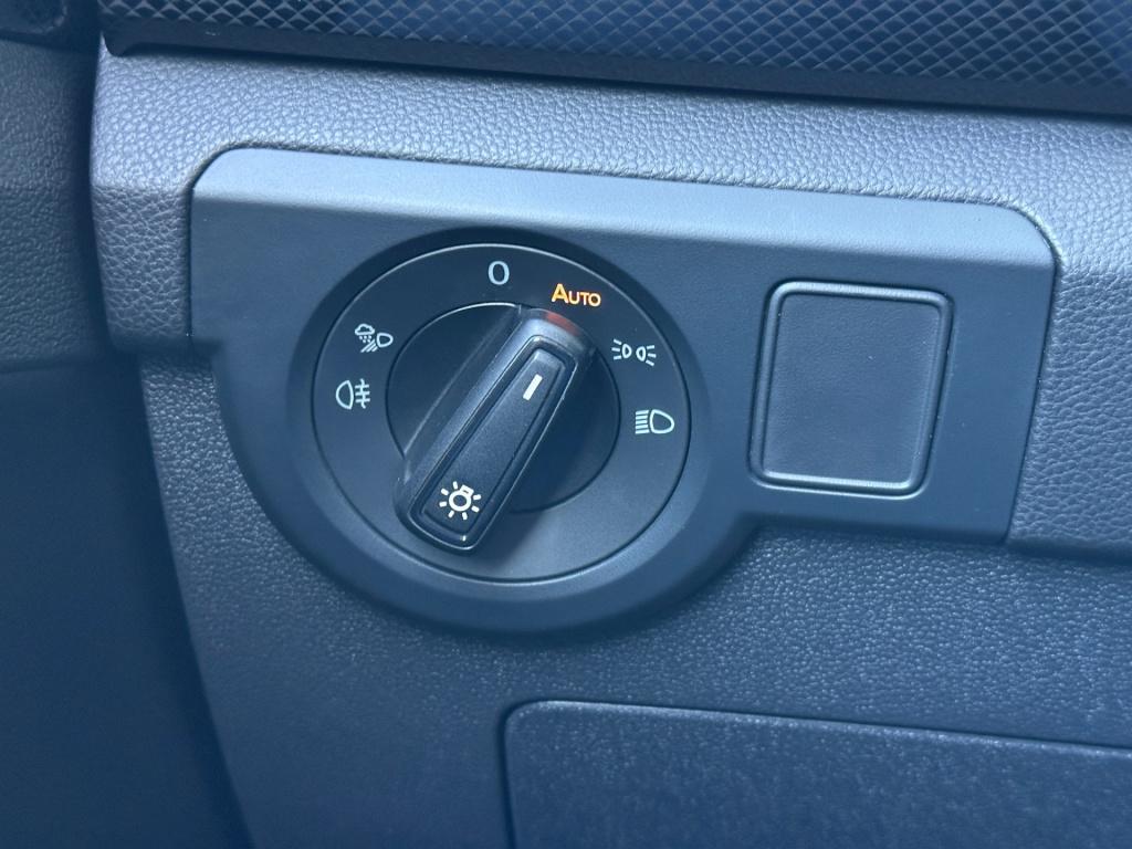 Volkswagen T-cross 1.0 tsi dsg r-line | camera | trekhaak | led gril | 4-se