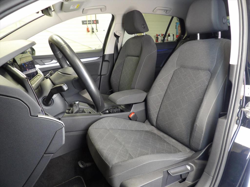 Volkswagen Golf 1.5 tsi 130pk life business