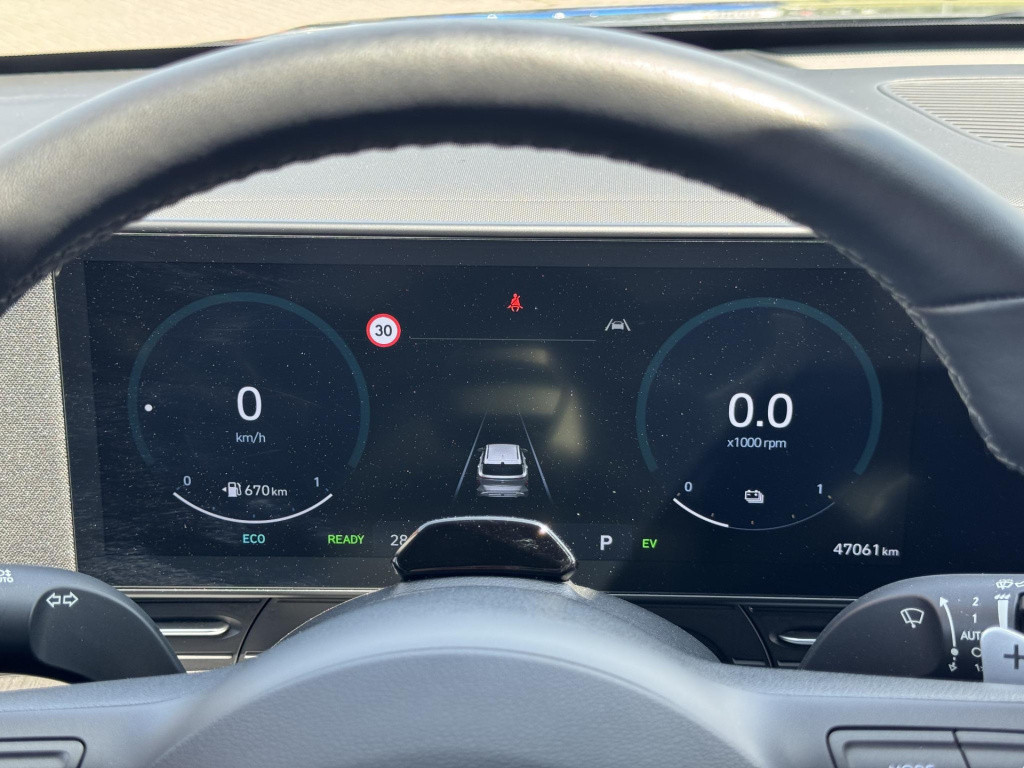 Hyundai Kona 1.6 gdi hev comfort smart | elek. achterklep | stuur- + stoelv
