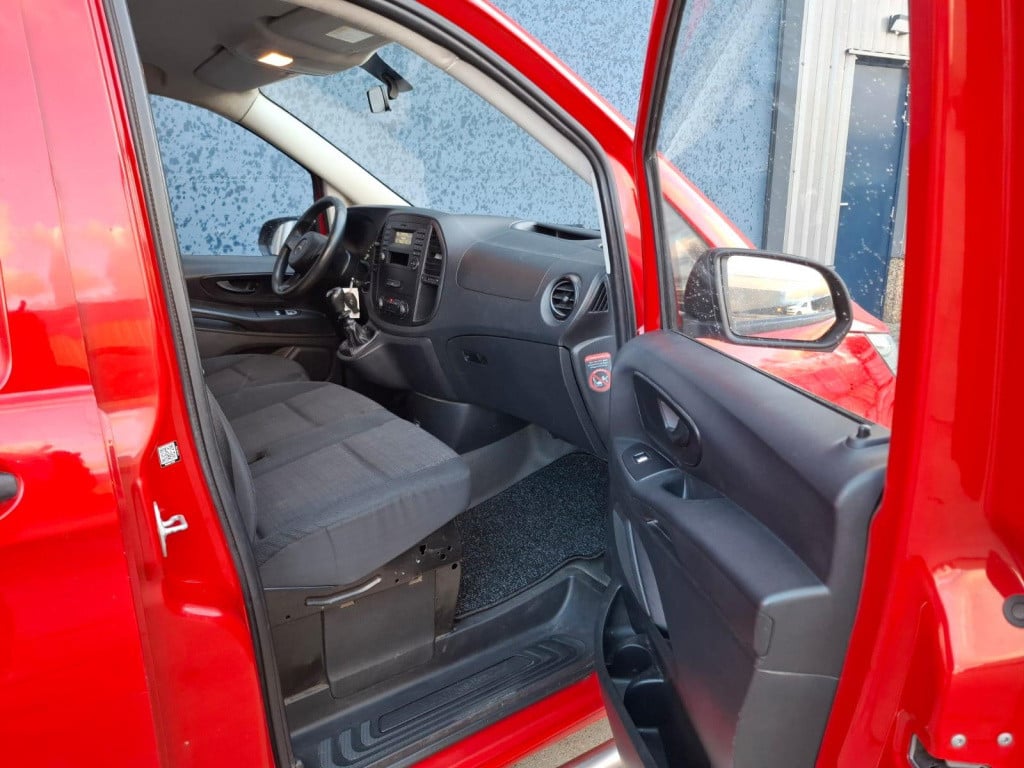 Mercedes-Benz Vito 109 cdi functional lang l2h1 / 3 zits / sidebars / n.a.p