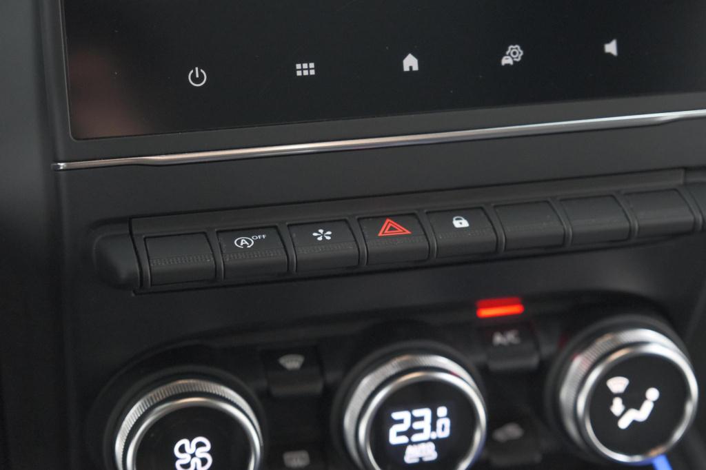 Renault Clio tce 130 edc intens |  allseason banden | camera | navigatie | 