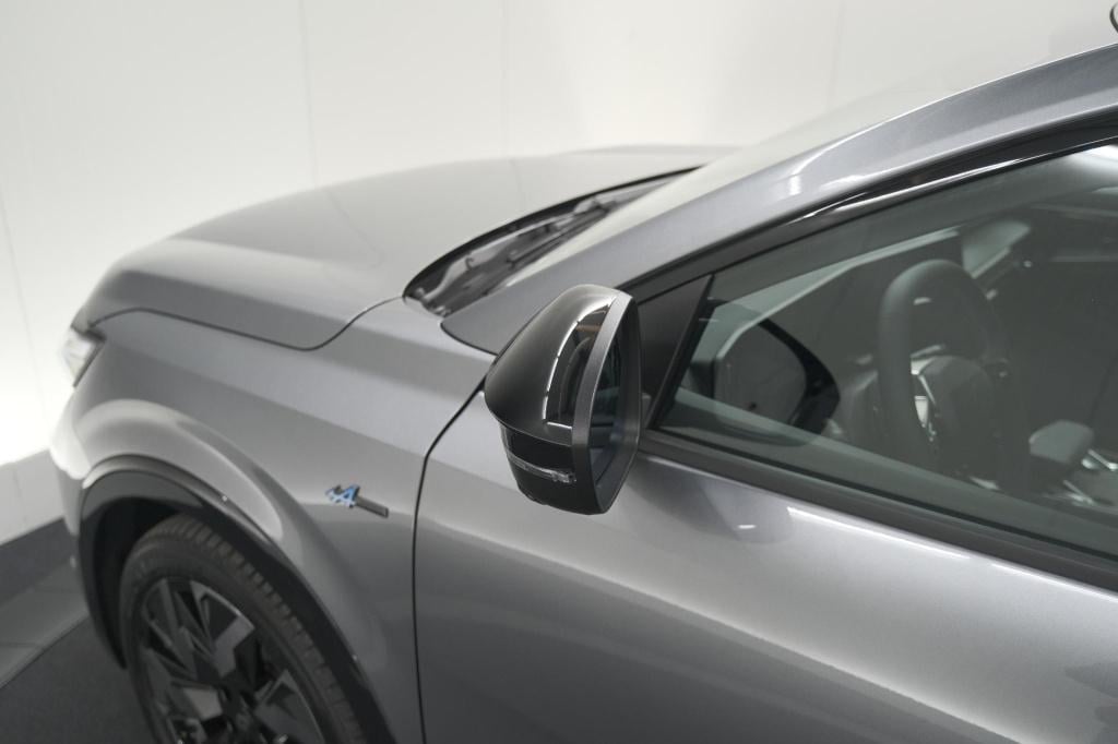 Renault Rafale 1.2 e-tech 4x4 plug-in hybrid 300 atelier alpine | panoramad