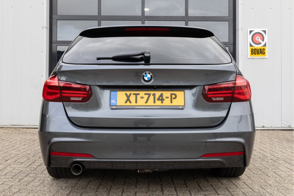 BMW 3-serie touring 318i m sport edition ✅trekhaak✅leder✅nav