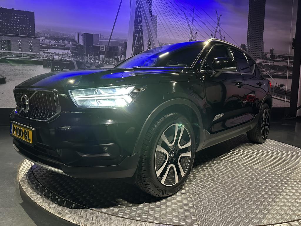 Volvo XC40 1.5 t4 recharge inscription expression *harmankardon*camera*