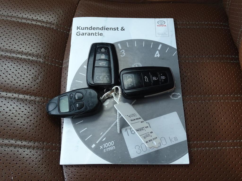 Toyota Land Cruiser 2.8 d-4d comfort be trekker | 5-zitplaatsen |