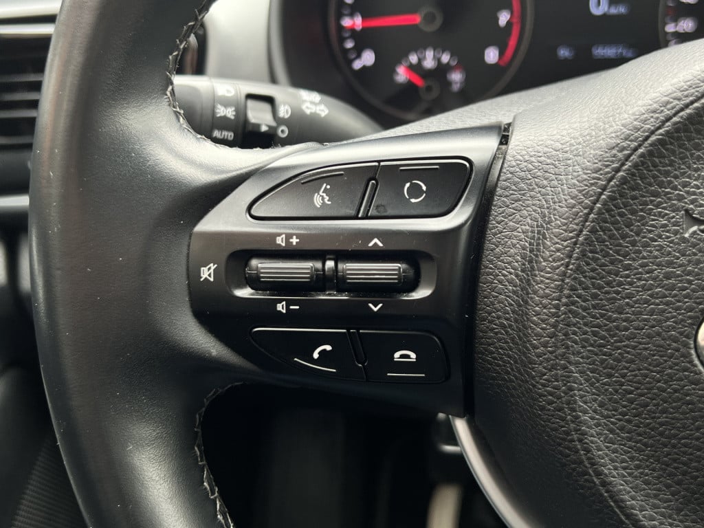 Kia Stonic 1.0 t-gdi dynamicplusline - camera | apple/ android carplay | da